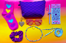 Load image into Gallery viewer, chic and unique pack |subscription boxes for girls